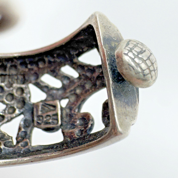 Silpada Sterling Silver Hoop Earrings Clip On Oxidized Scroll Work Vintage .875" - Picture 5 of 7